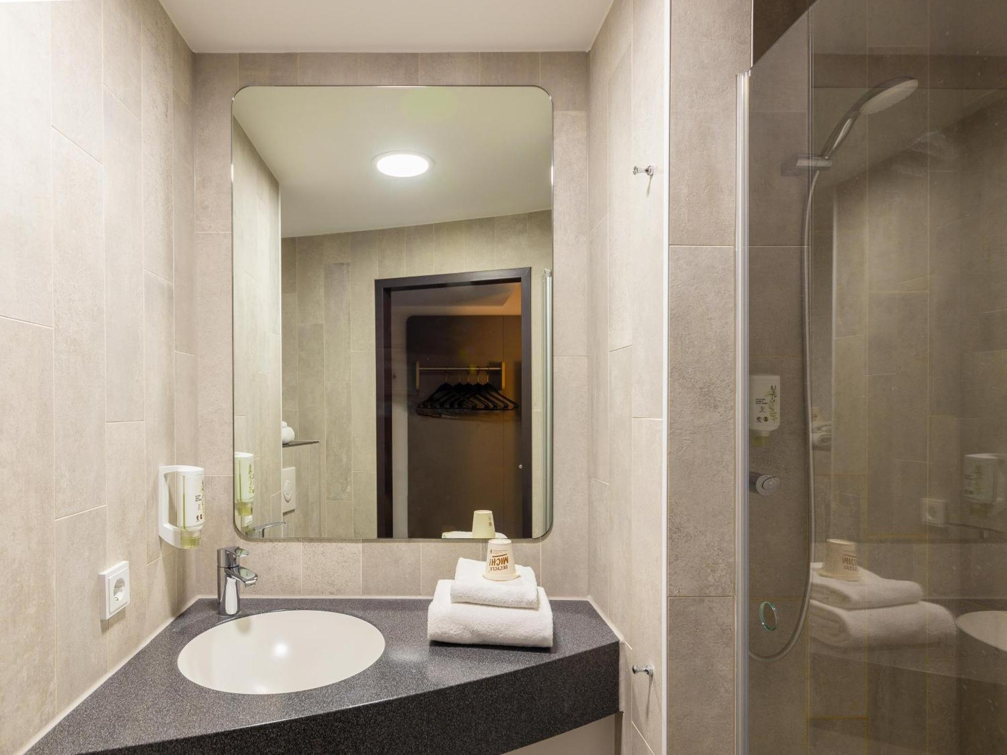 B&B Hotel Moenchengladbach מראה חיצוני תמונה